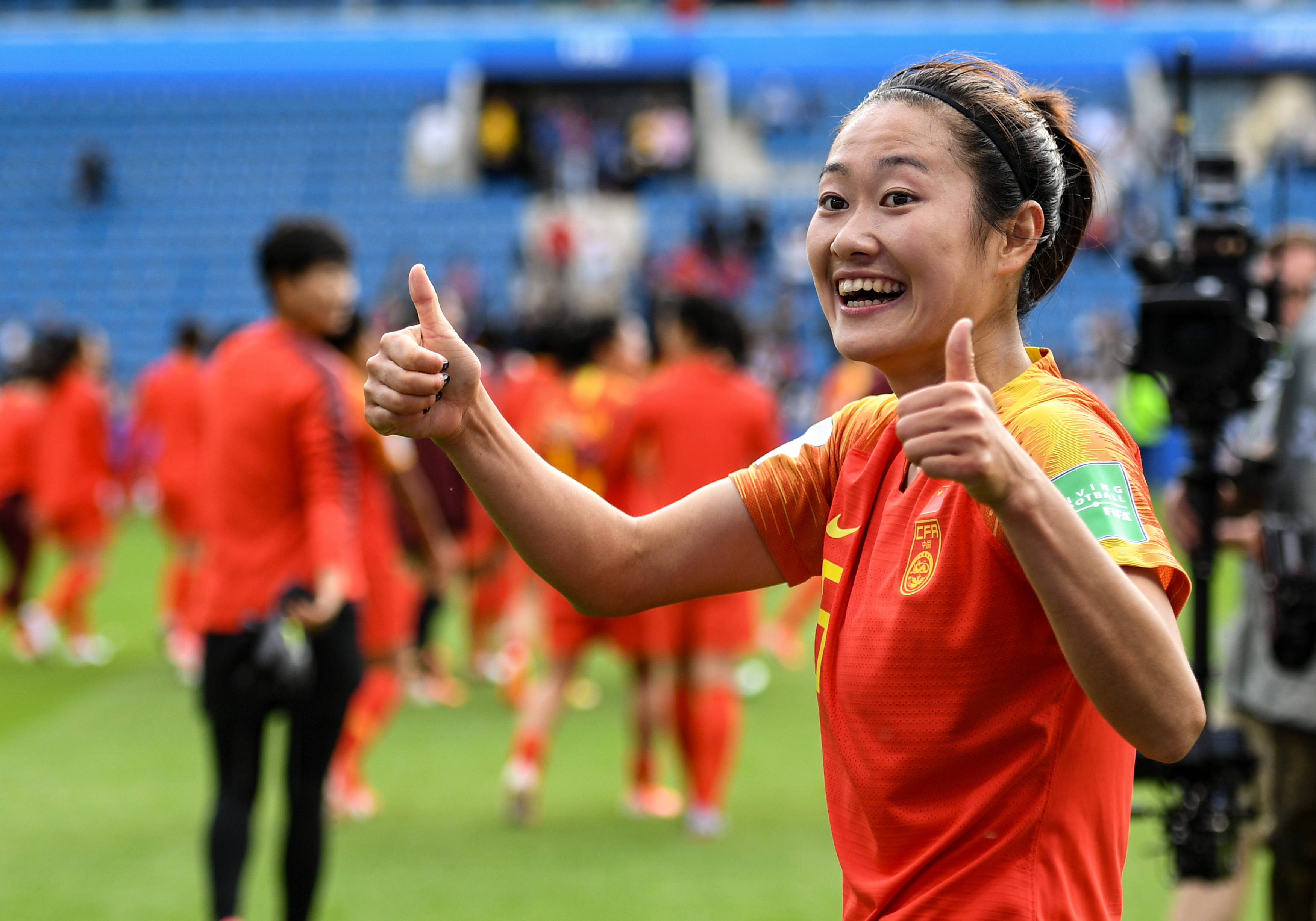 包含越南女足勇夺亚运女足金牌，史无前例的壮举的词条