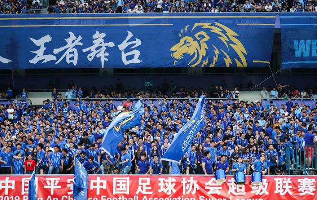 苏宁激烈对抗训练画面曝光：队员士气高涨的简单介绍