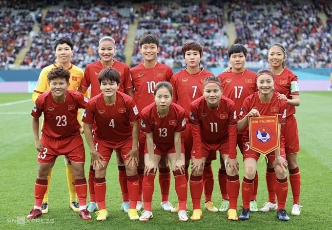 越南女足训练秀出强悍一面