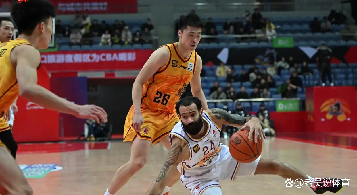 包含江苏男篮连败状态不佳，争夺季后赛岌岌可危的词条
