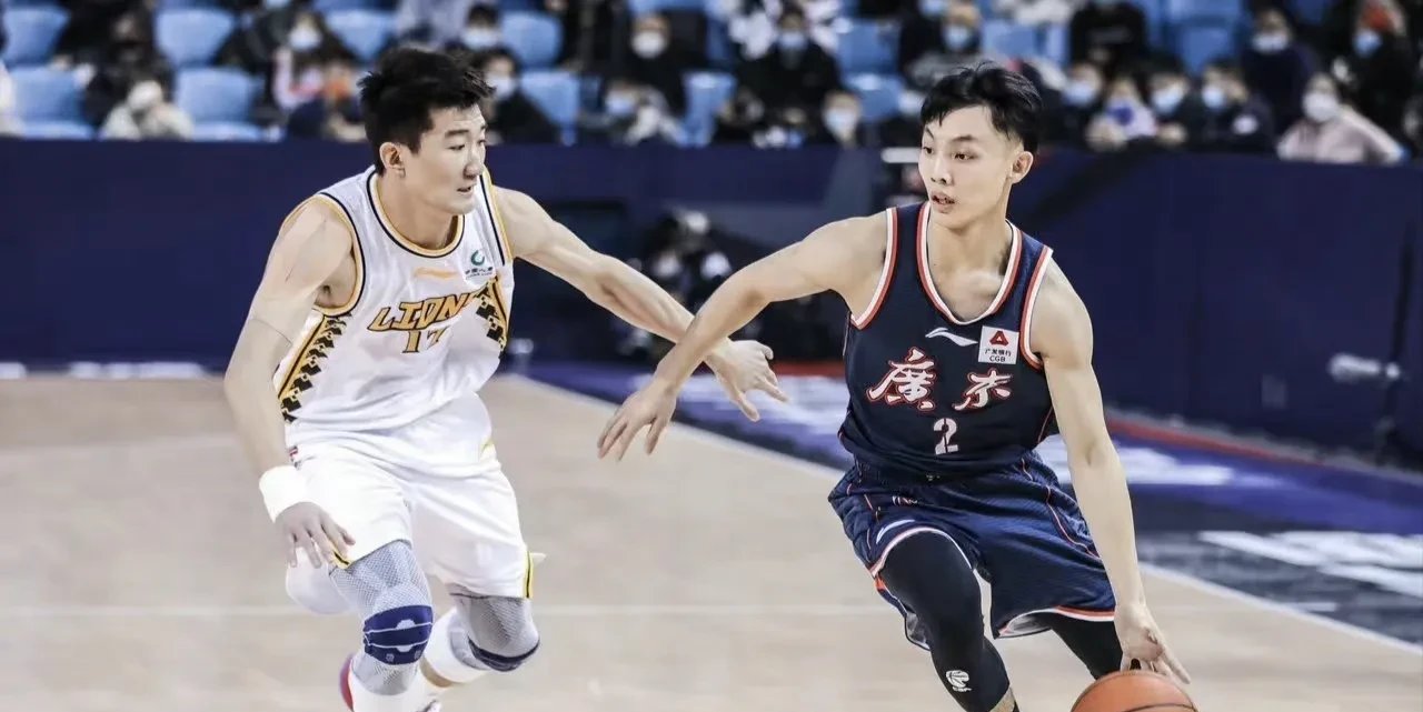 包含孙铭徽21分广厦胜浙江林庭谦32分天津胜四川的词条