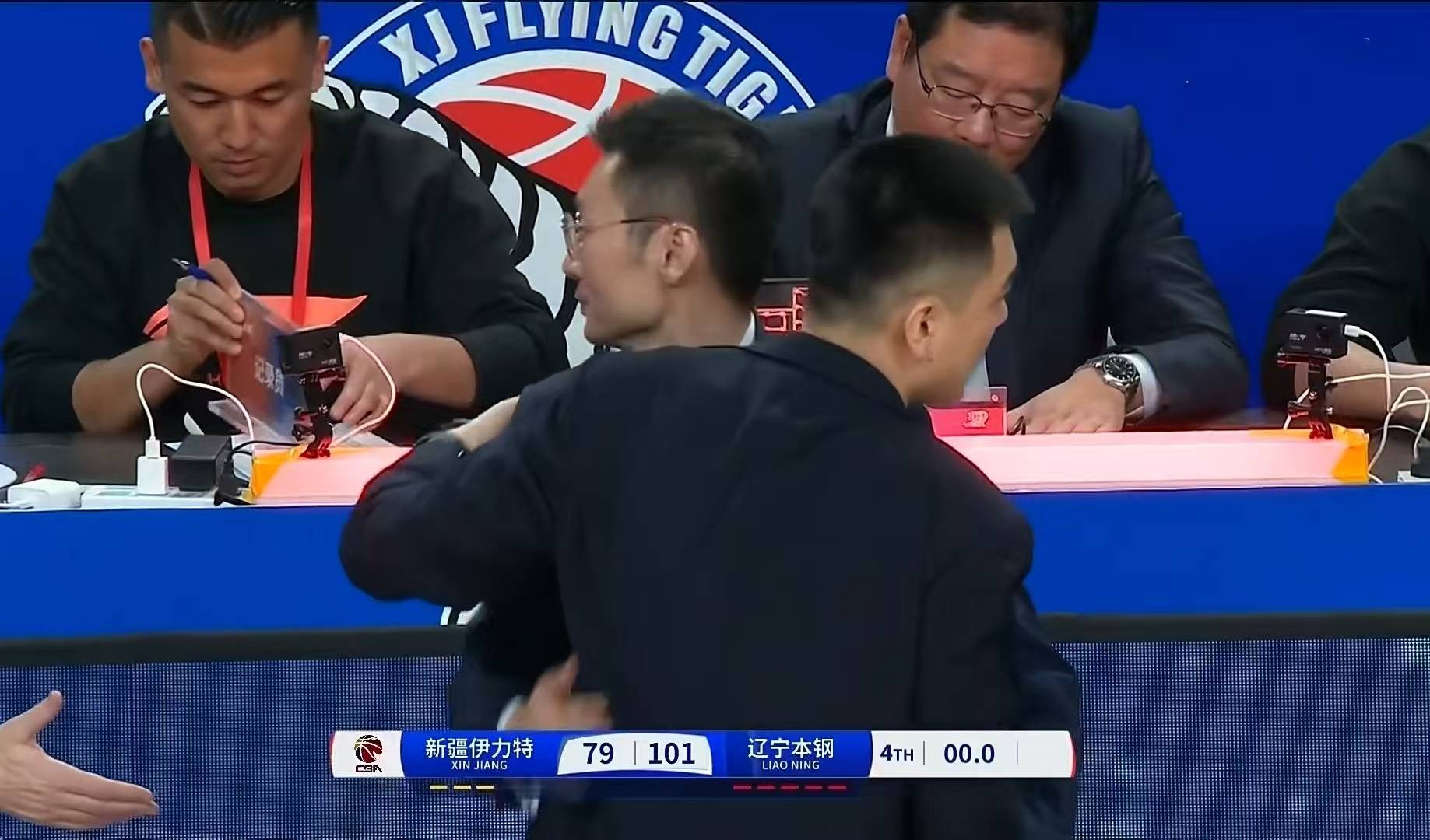 CBA一夜间变天了？重启升降级+扩军两手抓：辽篮苦主要倒大霉了？