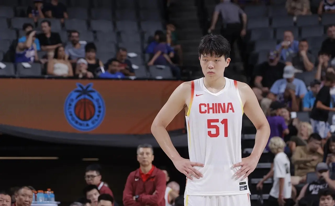 杨瀚森4战43+20+15+9帽：首次得分未上双却更显全能率队4战3胜(杨瀚森打法偏软实力不够nba)