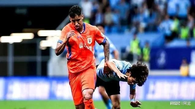 不愧英超主力，韦斯利首秀演“帽子戏法”！深圳新鹏城4-0(为什么叫波兰周琦)